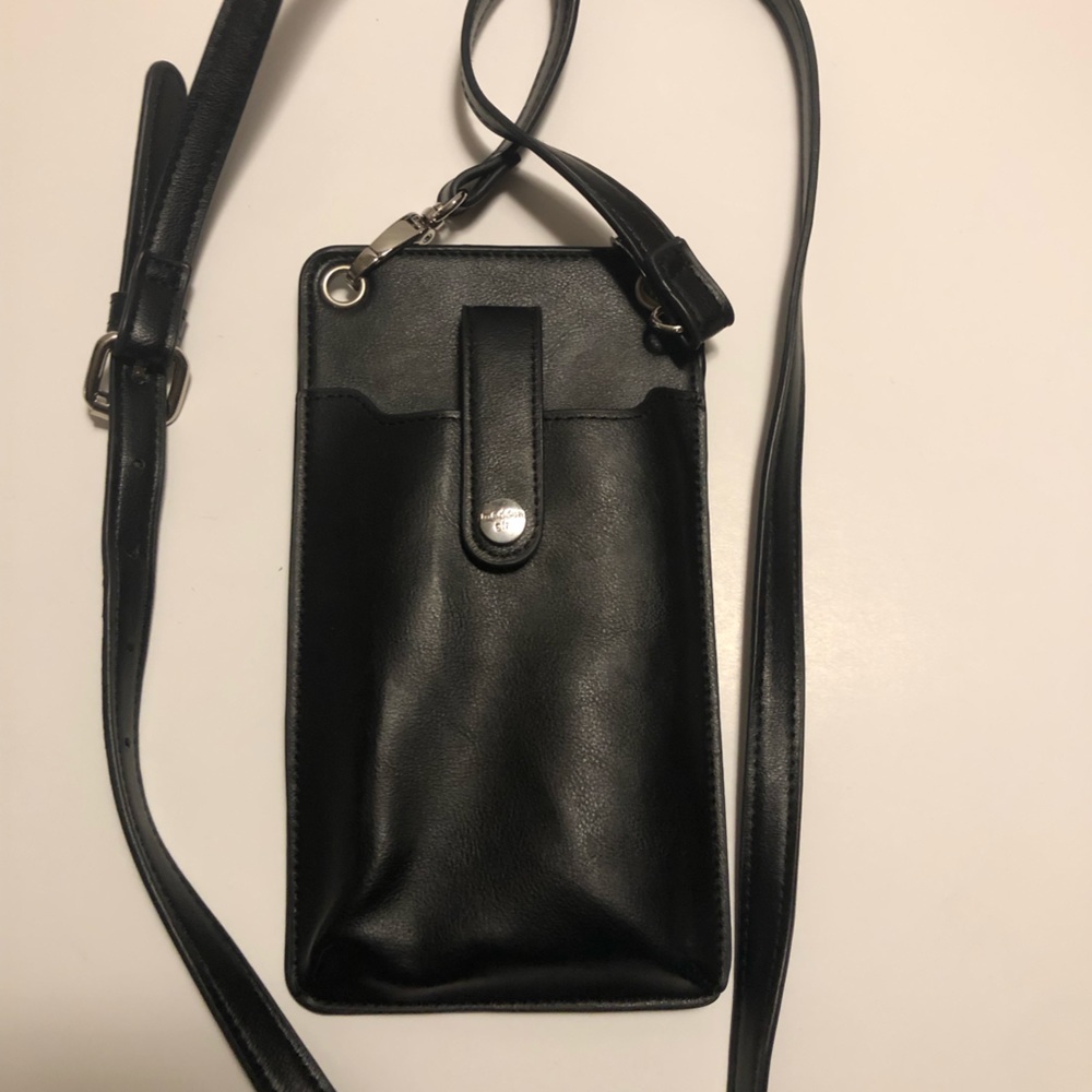 Madden Girl Black Cell Phone Cardholder Crossbody Purse